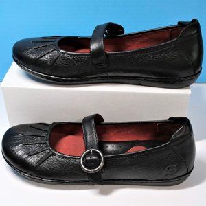 BORN- BLACK- MARYJANE COMFORT SHOES WOMENS SIZE 7 (38)